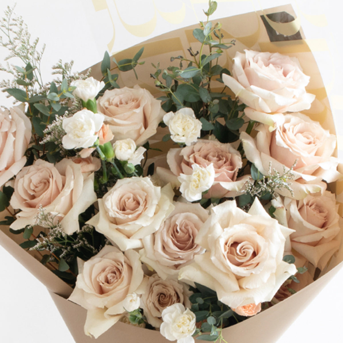 Classic Love Quicksand Rose Bouquet